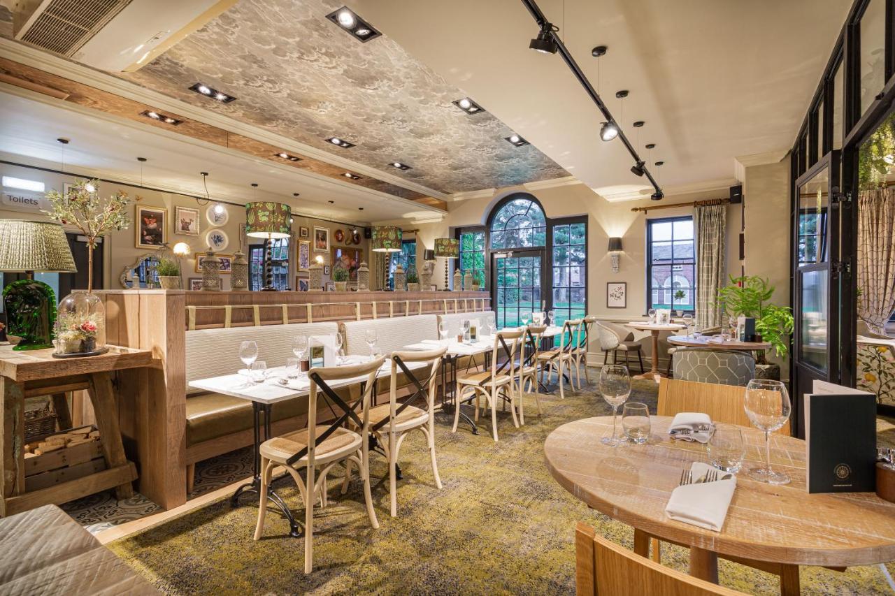 The Wynnstay Hotel, Oswestry, Shropshire Exteriér fotografie