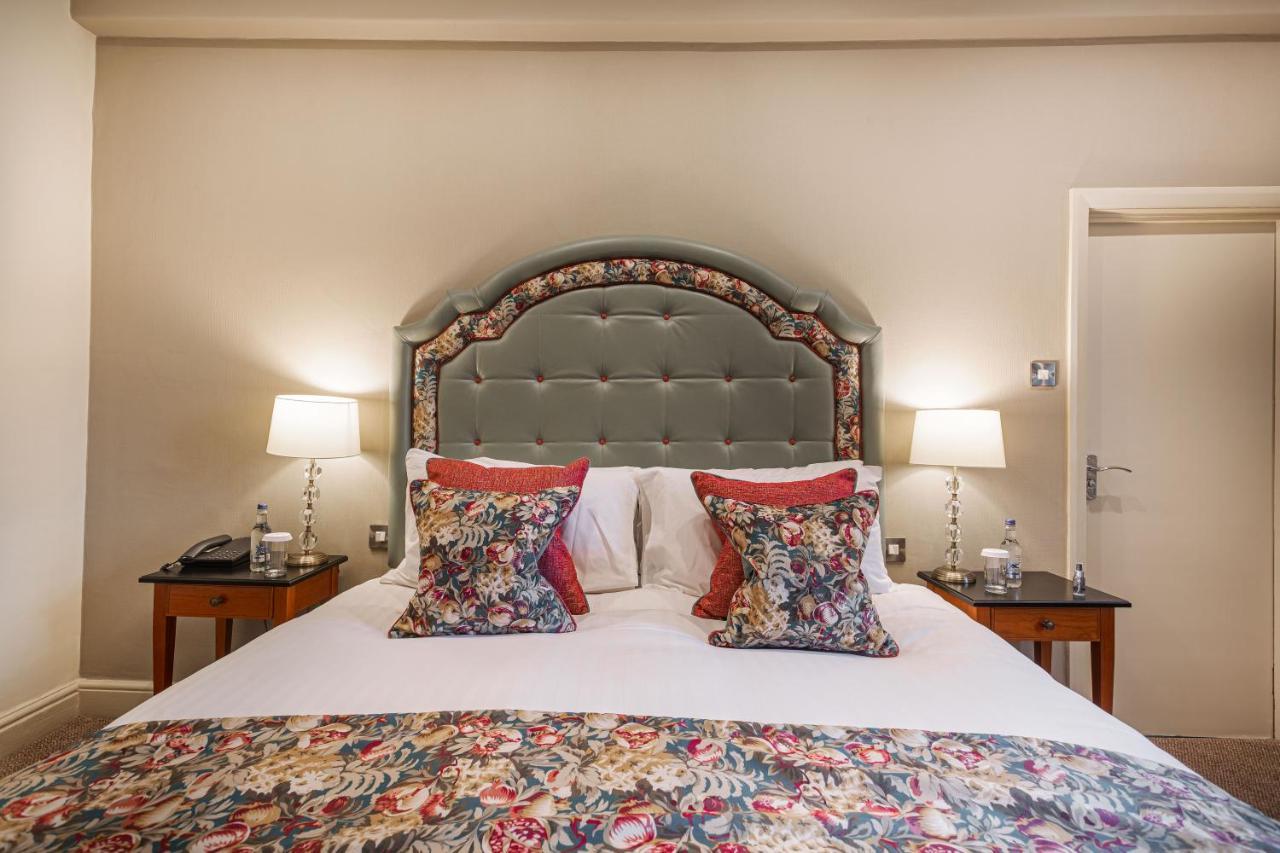 The Wynnstay Hotel, Oswestry, Shropshire Exteriér fotografie