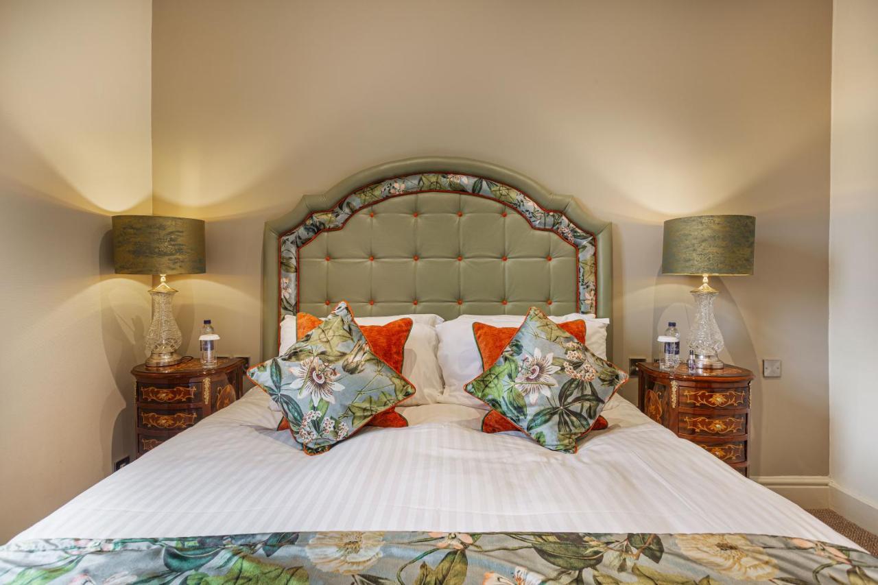 The Wynnstay Hotel, Oswestry, Shropshire Exteriér fotografie