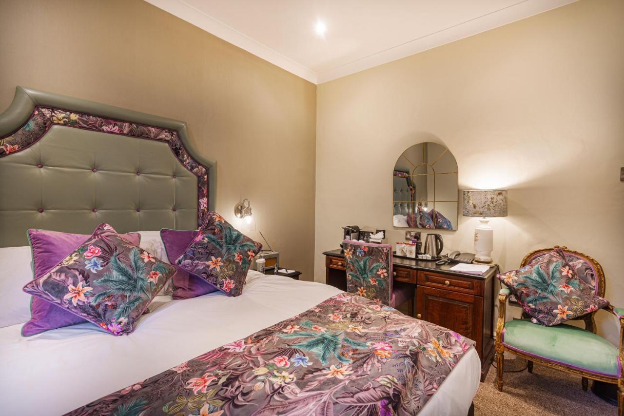 The Wynnstay Hotel, Oswestry, Shropshire Exteriér fotografie