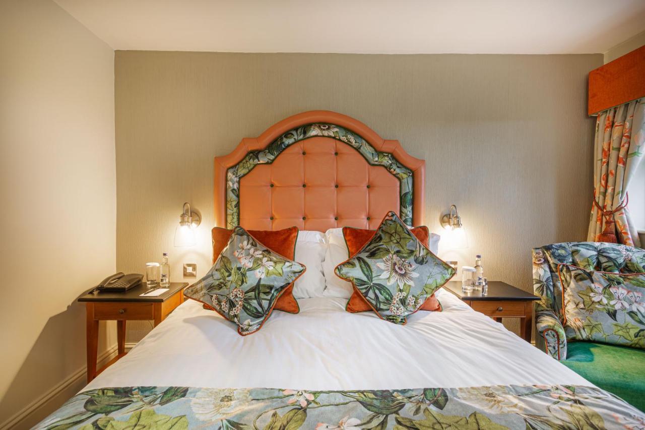 The Wynnstay Hotel, Oswestry, Shropshire Exteriér fotografie