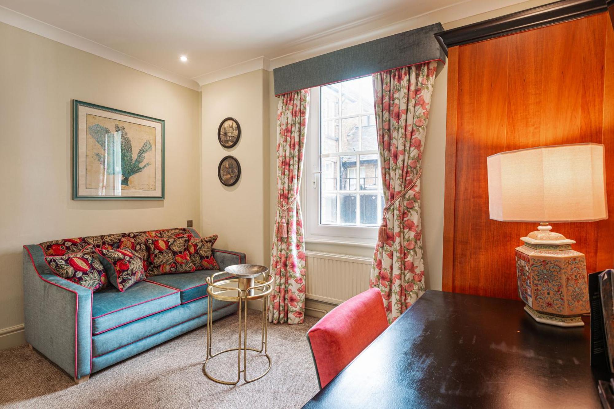 The Wynnstay Hotel, Oswestry, Shropshire Exteriér fotografie