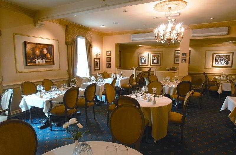 The Wynnstay Hotel, Oswestry, Shropshire Exteriér fotografie