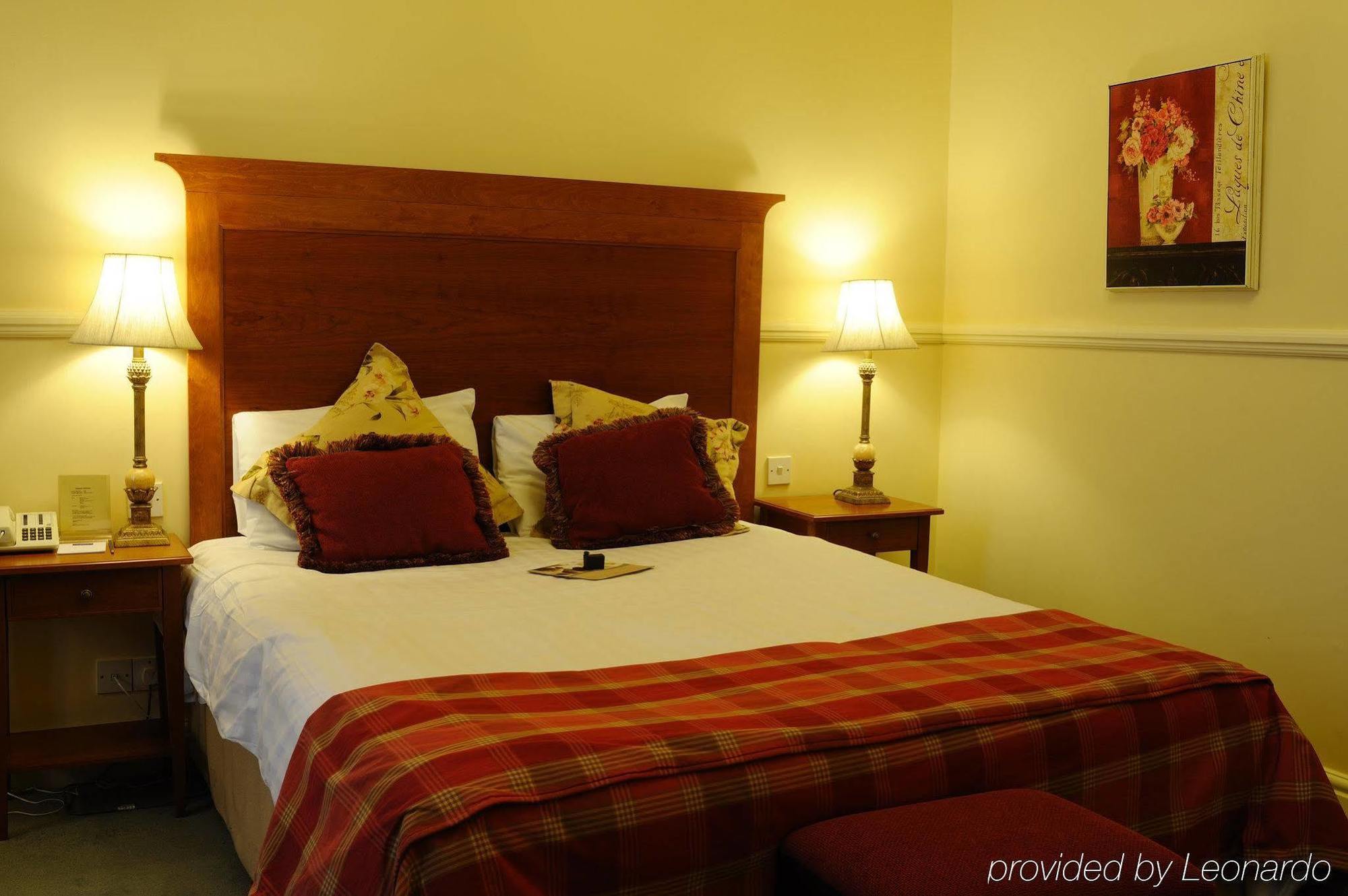 The Wynnstay Hotel, Oswestry, Shropshire Exteriér fotografie